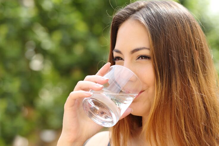 All you have to do on a diet for lazy people is to drink enough fluids